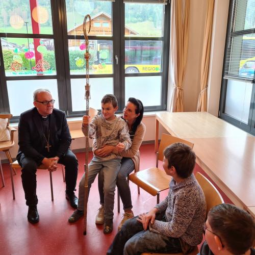 Besuch vom Bischof