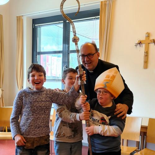 Besuch vom Bischof